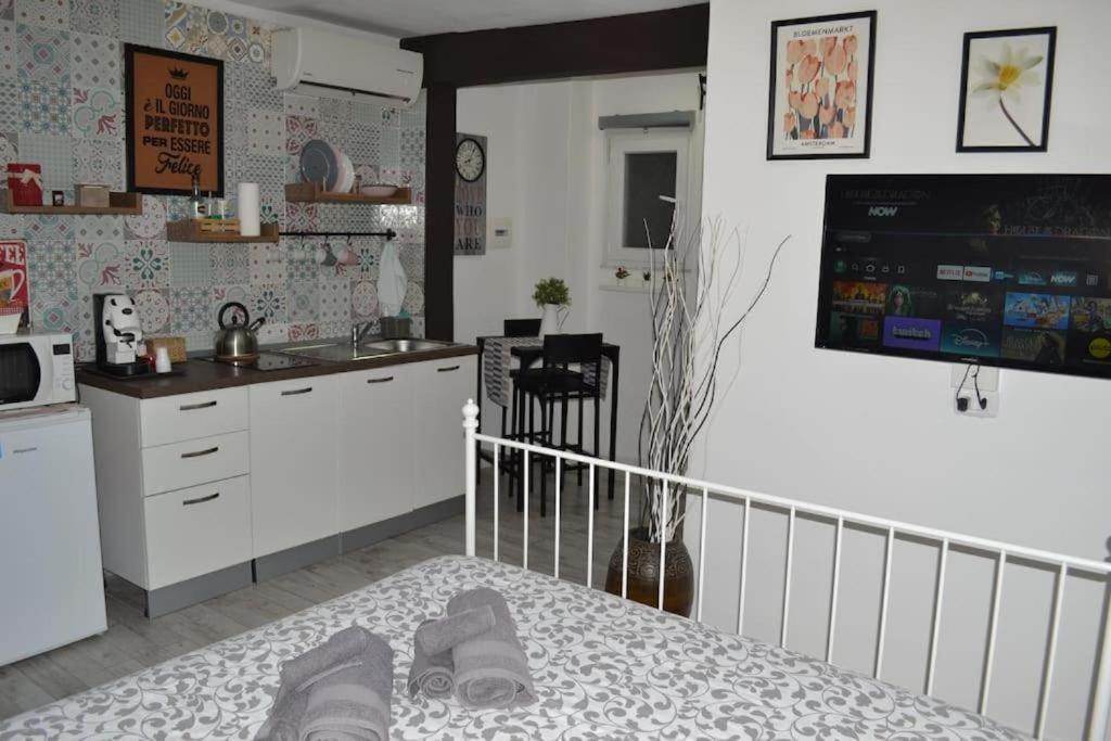 Casa Mya - Studio Flat Napoli Dış mekan fotoğraf
